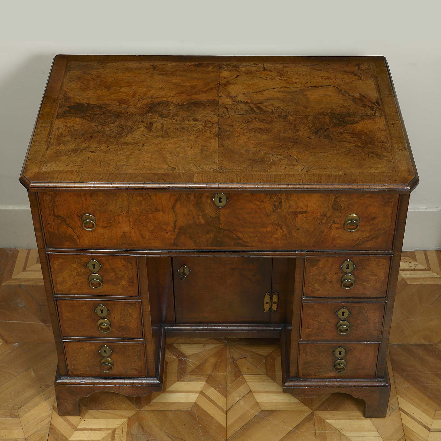 George I Kneehole Dressing Table