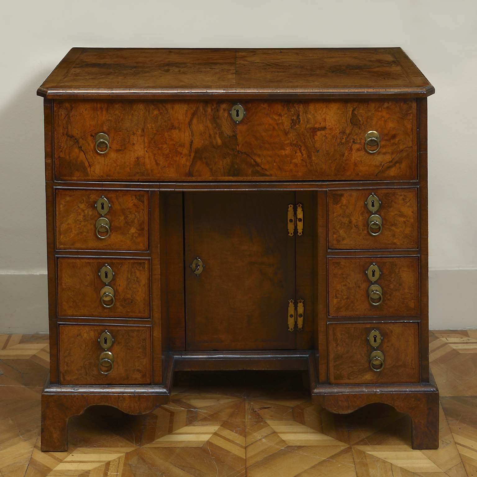 George I Kneehole Dressing Table