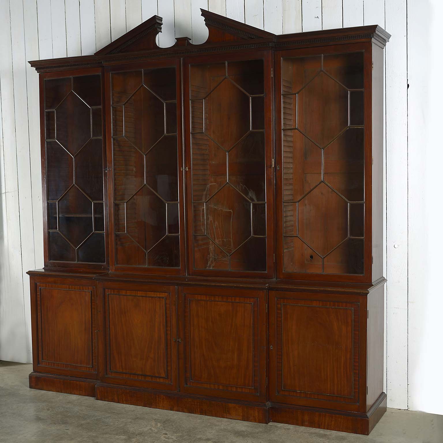 Early George III Mahogany Breakfront Bookcase