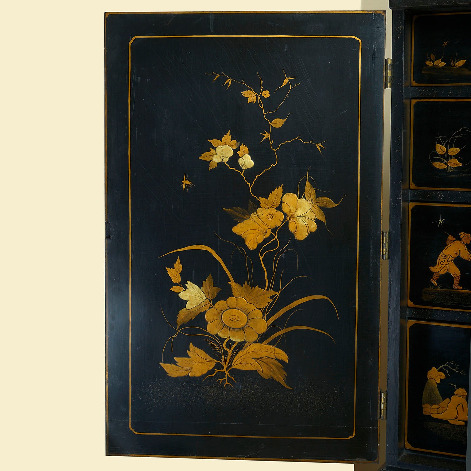 Rare George 1 Japanned Cabinet on Stand